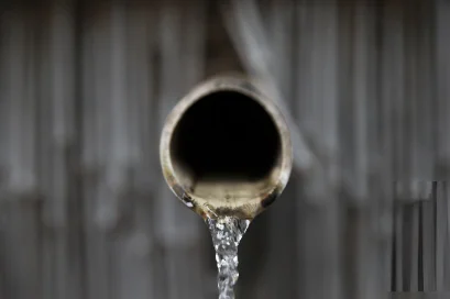 How-to-Unblock-a-Drain-Pipe-Outside