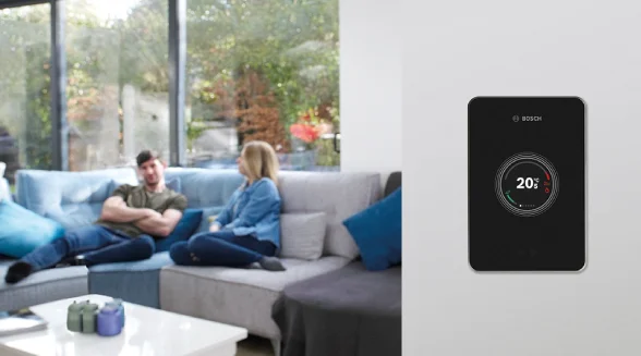 Home-members-are-enjoying-the-optimal-room-temperature