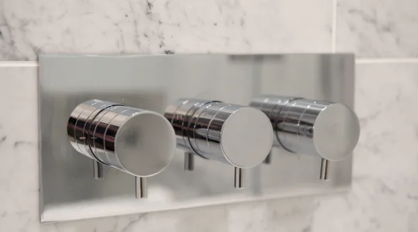 closeup-of-a-modern-shower-valve