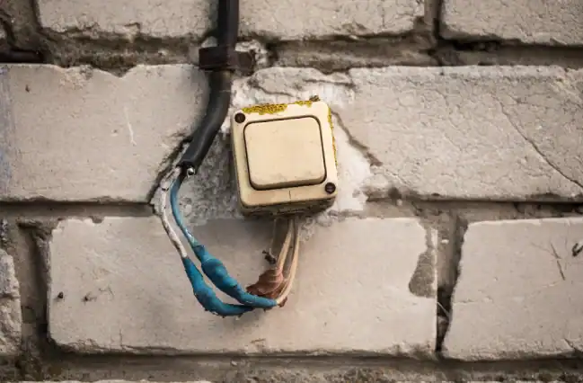 Faulty Wiring signs in Your Home | Serviceteam Electricians