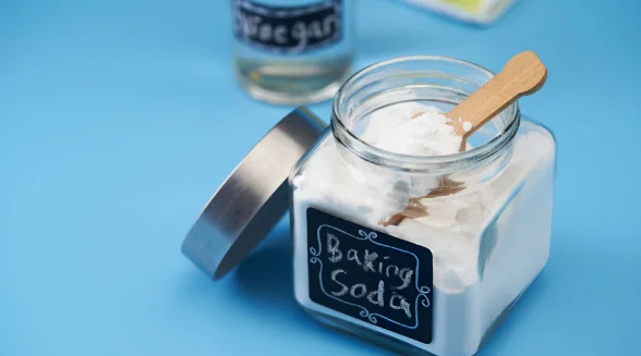 how-to-clean-an-oven-with-baking-soda