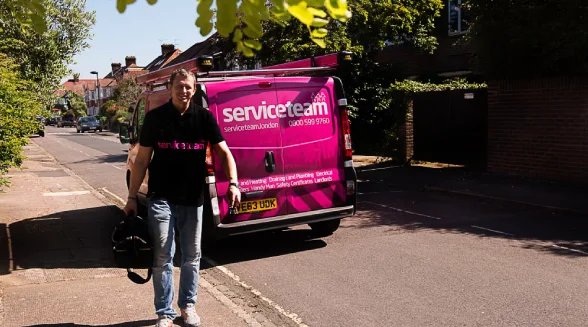 serviceteam-gas-heating-engineer-is-ready-for-a-boiler-repair-in-a-London-property