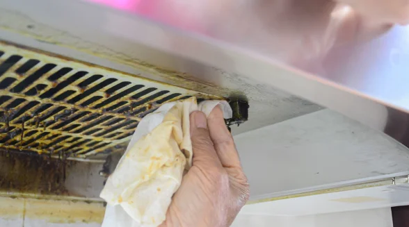 cooker-hood-with-oil-stains