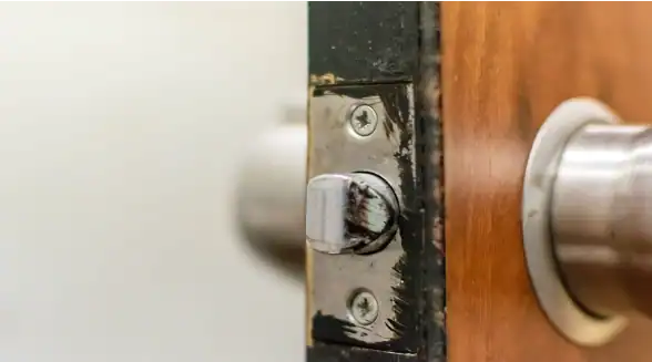 Fixing a Misaligned Door Lock in London | Expert Advice